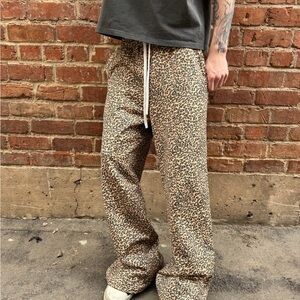 Azva never worn leopard men’s sweatpants